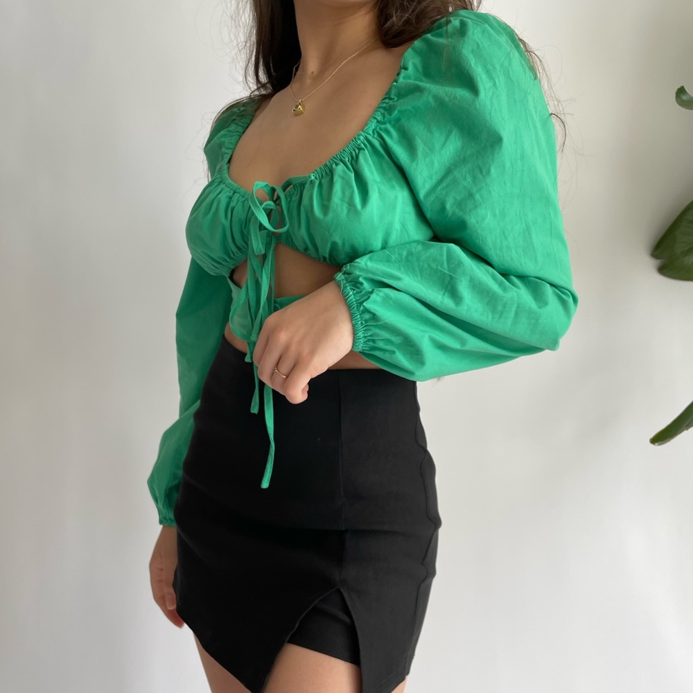 Green cut out top